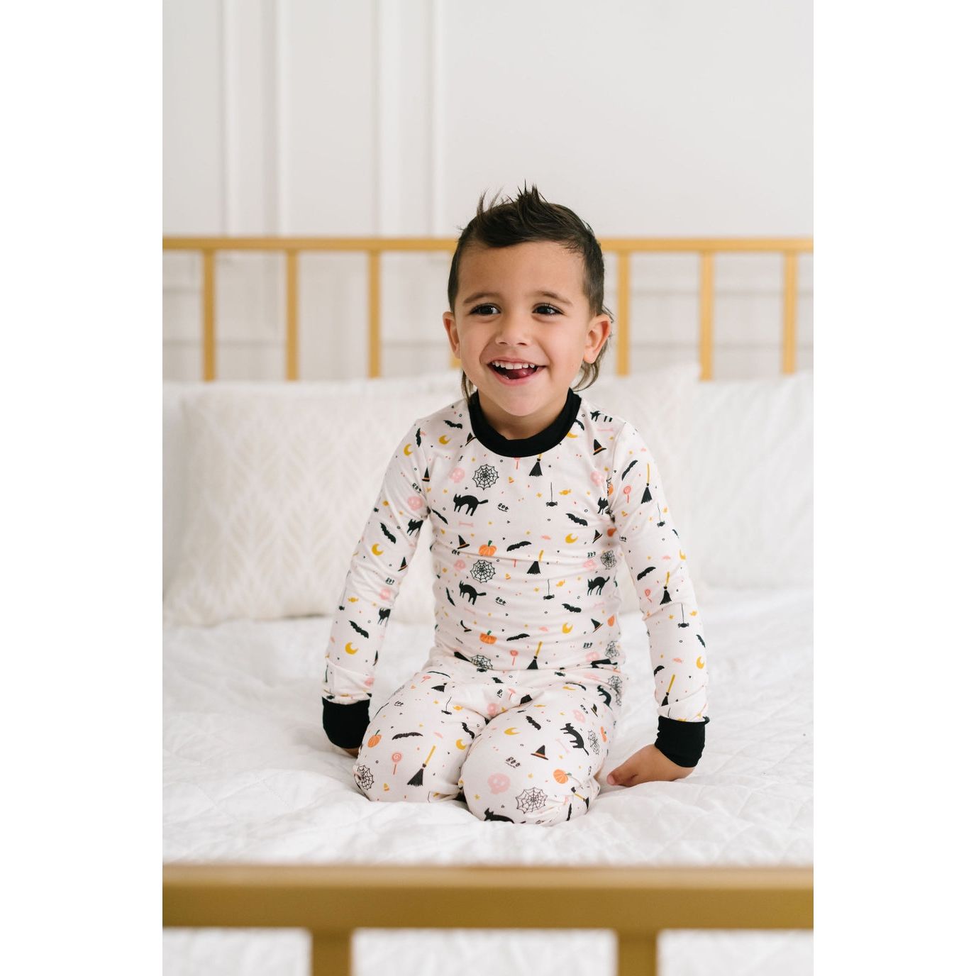 Ollie Jay 2 Piece Kids Bamboo Pajama Set In Spooky Scenes, Halloween –  Maison Baby & Kids